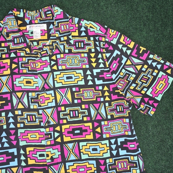 H&M❤️COACHELLA | 2015 Southwestern Geometric Short Sleeve Button Down Shirt - Picture 8 of 12
